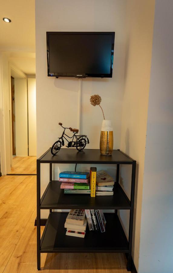 Gemuetliche 2-Zimmer Souterrain Wohnung デュッセルドルフ エクステリア 写真